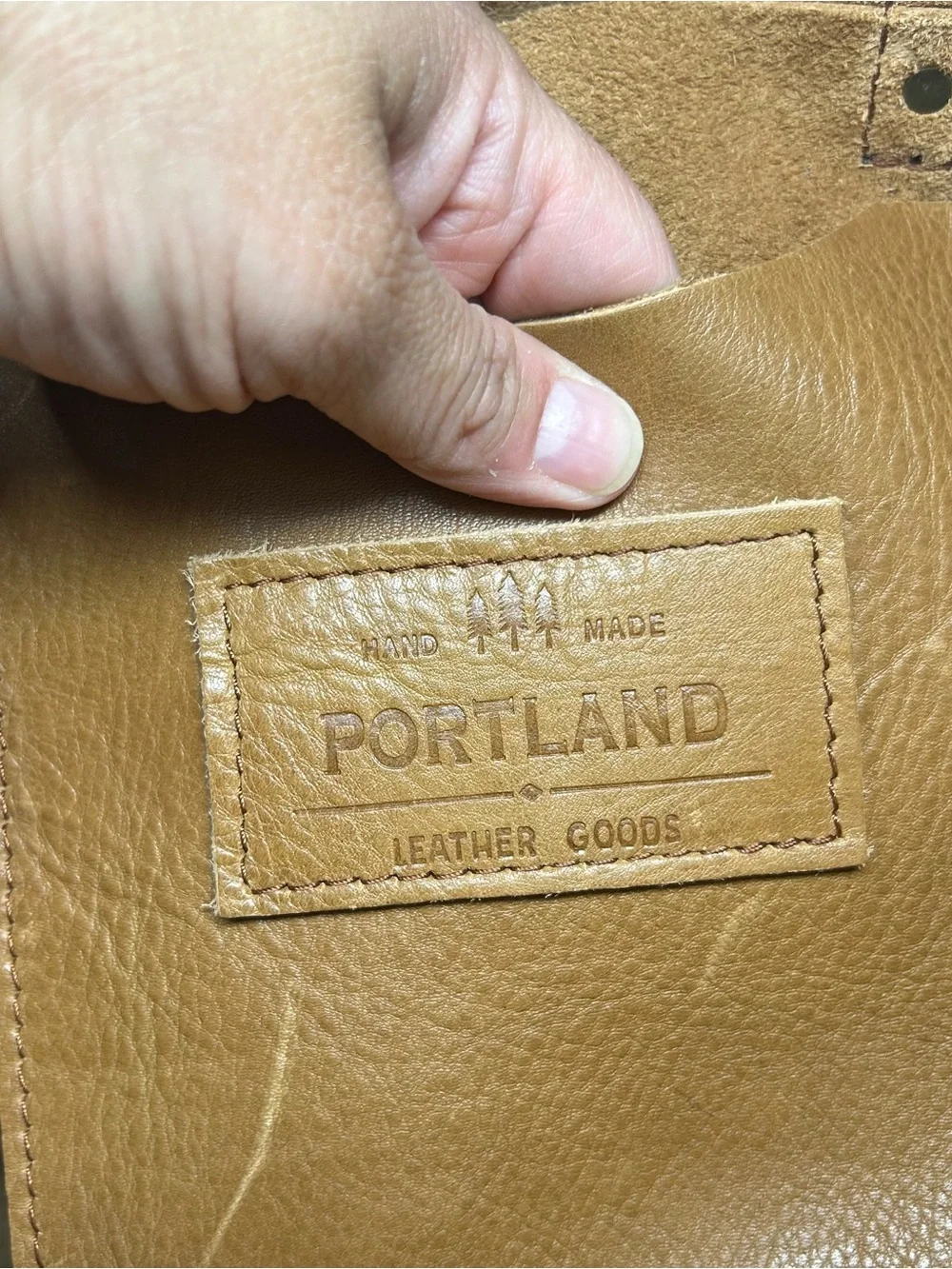 Portland Leather Goods Crossbody Tote FSCB shortbread pebbled tan